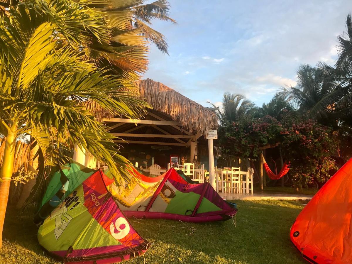 The Spot - Beachfront Sports Pousada Икараи Экстерьер фото