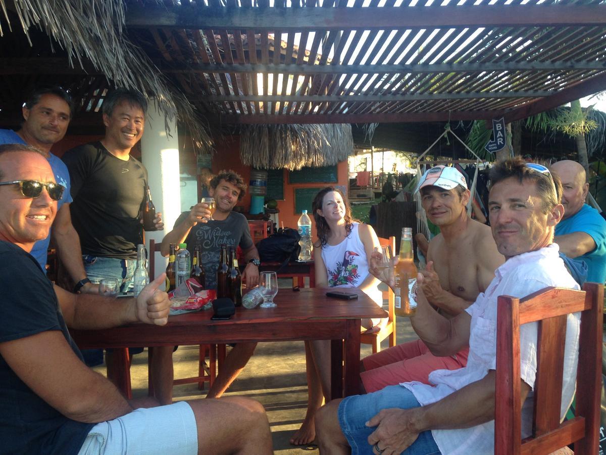 The Spot - Beachfront Sports Pousada Икараи Экстерьер фото